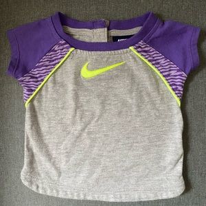 Nike baby 3-6M Tshirt